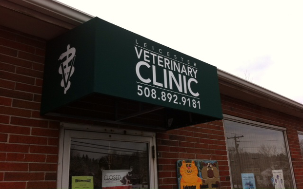 The front of Leicester Veterinary Clinic.